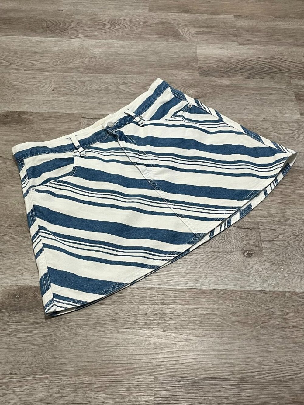 Stripped Mini Skirt